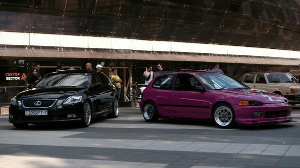 What are the UK's regulations on vehicle noise levels for modified exhaust systems?